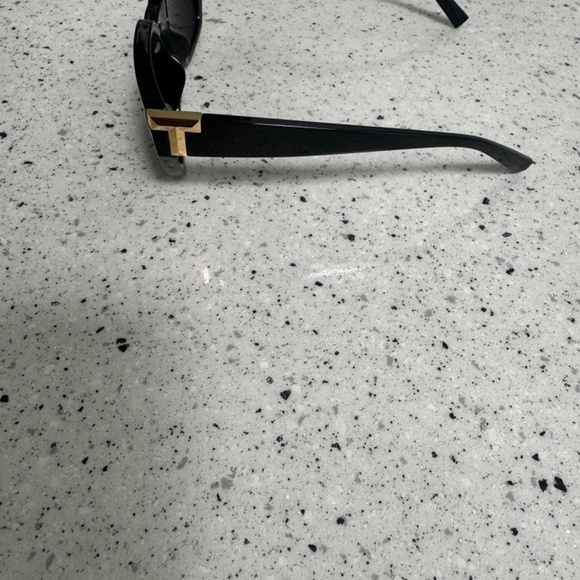 Women’s sunglasses - Picture 3 of 4